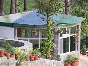 Sea Hawk Inn Bhimtal Exterior photo